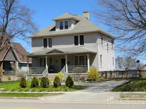 226 W Munising, Munising, MI 49862 photo 1