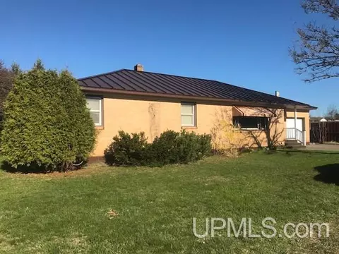 145 N Marigold, Ishpeming, MI 49849 photo 2