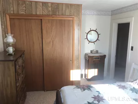 129 York, Ishpeming, MI 49849 photo 17