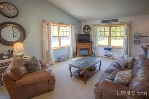1758 12th, Bark River, MI 49807 photo 8