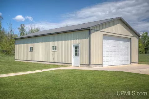 1758 12th, Bark River, MI 49807 photo 5