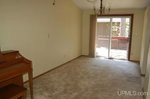 38 Elder, Marquette, MI 49855 photo 3