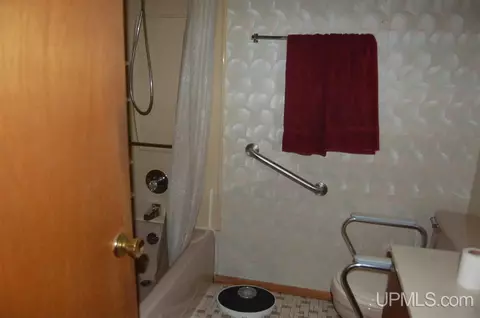 38 Elder, Marquette, MI 49855 photo 12