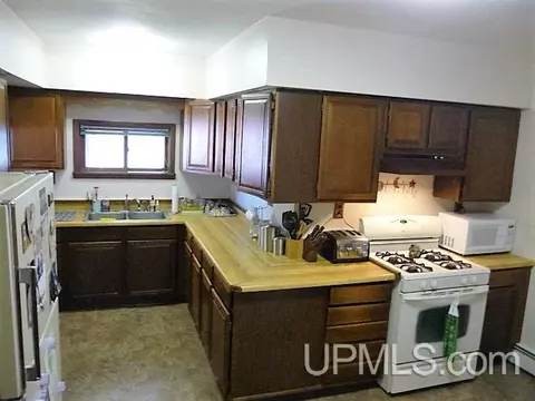 1308 N Third, Ishpeming, MI 49849 photo 8