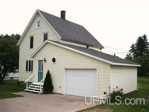 153 Second, Allouez, MI 49805 photo 2