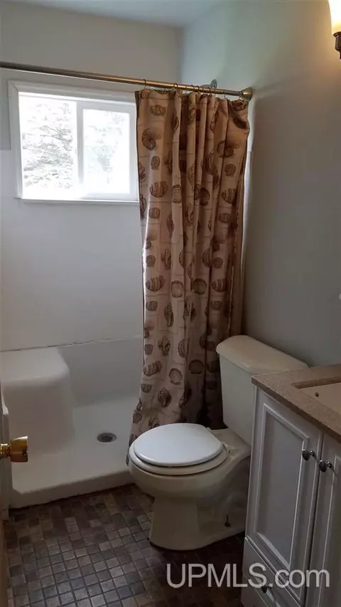 650 Greenwood, Ishpeming, MI 49849 photo 9