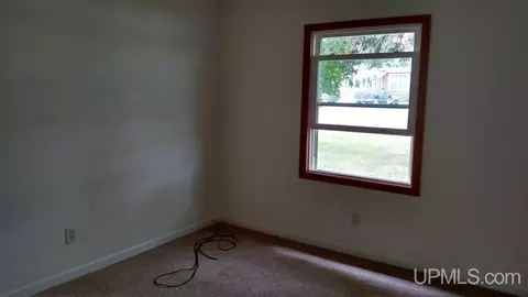 650 Greenwood, Ishpeming, MI 49849 photo 6
