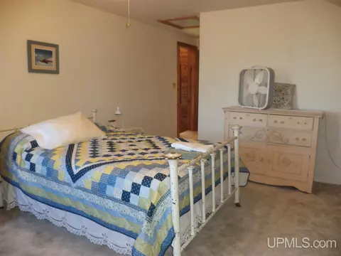 8818 Eagle Hbr, Mohawk, MI 49950 photo 6