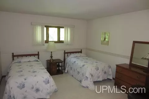 225 S Pansy, Ishpeming, MI 49849 photo 14