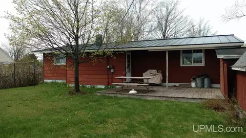 672 Jopling, Ishpeming, MI 49849 photo 2