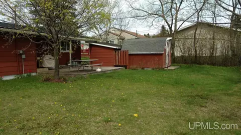 672 Jopling, Ishpeming, MI 49849 photo 3