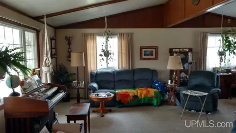 672 Jopling, Ishpeming, MI 49849 photo 6