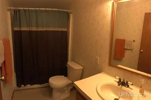 940 Third, Hancock, MI 49930 photo 15