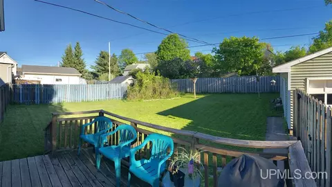 634 Iron, Ishpeming, MI 49849 photo 16