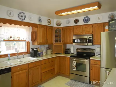 5622 25th, Gladstone, MI 49837 photo 7