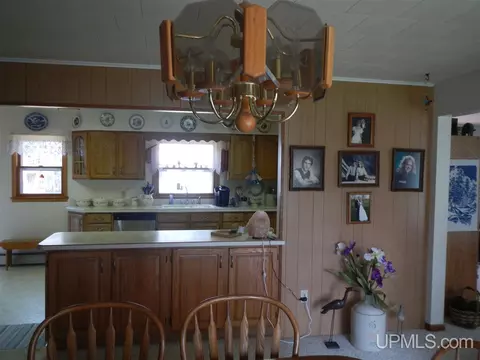 5622 25th, Gladstone, MI 49837 photo 9