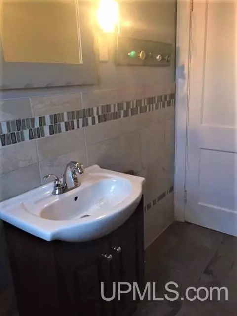 921 N Main, Ishpeming, MI 49849 photo 13