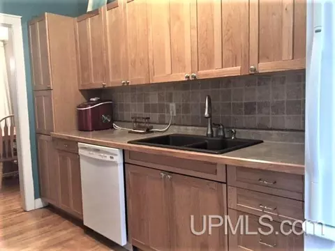 921 N Main, Ishpeming, MI 49849 photo 9