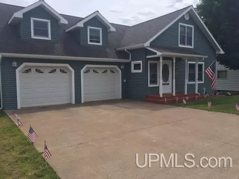 500 River, Ishpeming, MI 49849 photo 2