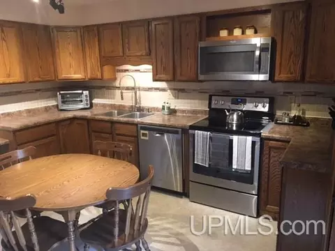 500 River, Ishpeming, MI 49849 photo 11