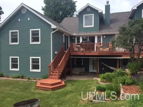 500 River, Ishpeming, MI 49849 photo 1