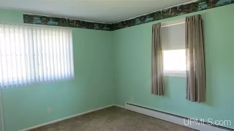 301 S 26th, Escanaba, MI 49829 photo 10