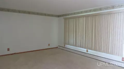 301 S 26th, Escanaba, MI 49829 photo 18