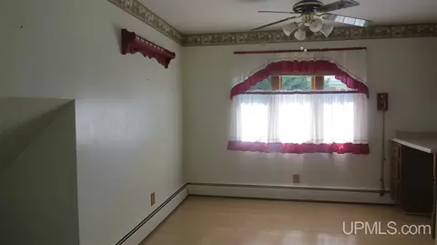 301 S 26th, Escanaba, MI 49829 photo 14
