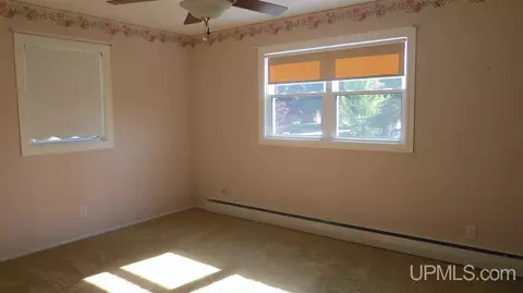 301 S 26th, Escanaba, MI 49829 photo 11