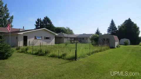 301 S 26th, Escanaba, MI 49829 photo 17