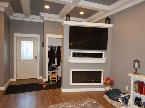 624 S 16th, Escanaba, MI 49829 photo 6