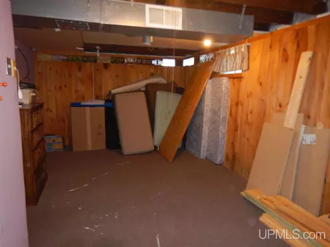 624 S 16th, Escanaba, MI 49829 photo 25