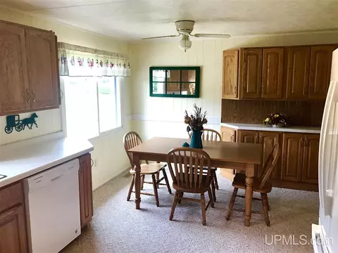 851 Wabash, Ishpeming, MI 49849 photo 4