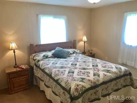 851 Wabash, Ishpeming, MI 49849 photo 9