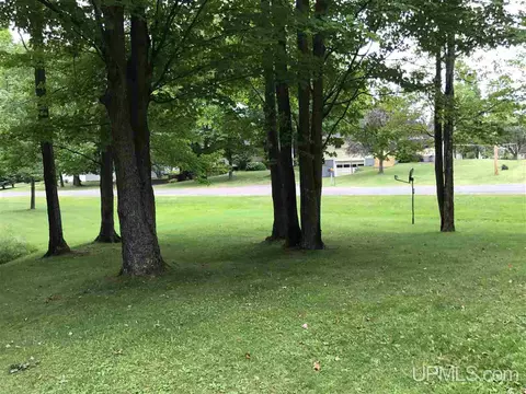 723 N 5th, L'anse, MI 49946 photo 27