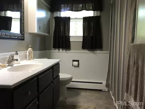 723 N 5th, L'anse, MI 49946 photo 12