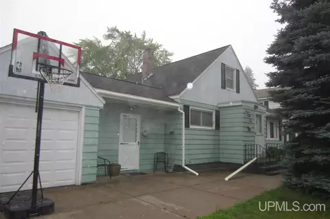754 Elliott, Ishpeming, MI 49849 photo 1