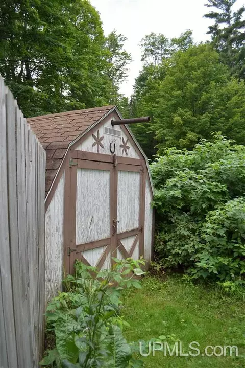 1845 Southwood, Ishpeming, MI 49849 photo 25