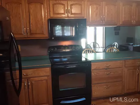 524 N Fourth, L'anse, MI 49946 photo 2