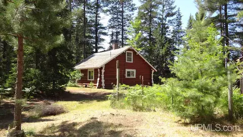 297 South Cp, Ishpeming, MI 49849 photo 2