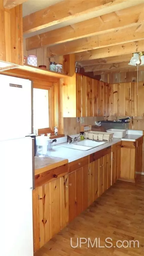 297 South Cp, Ishpeming, MI 49849 photo 6