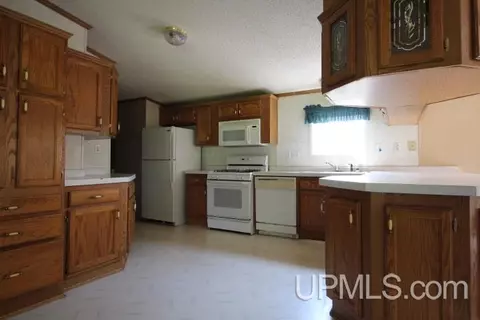 3465 Co 426 24th, Cornell, MI 49818 photo 2