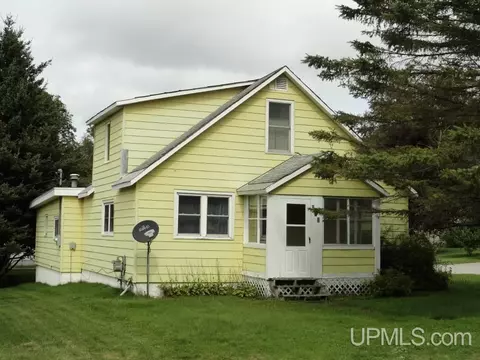 807 E Prospect, Munising, MI 49862 photo 1