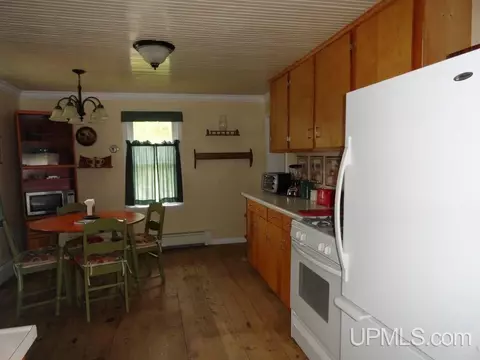 807 E Prospect, Munising, MI 49862 photo 10