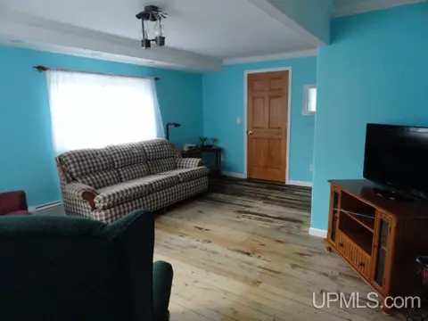 807 E Prospect, Munising, MI 49862 photo 13