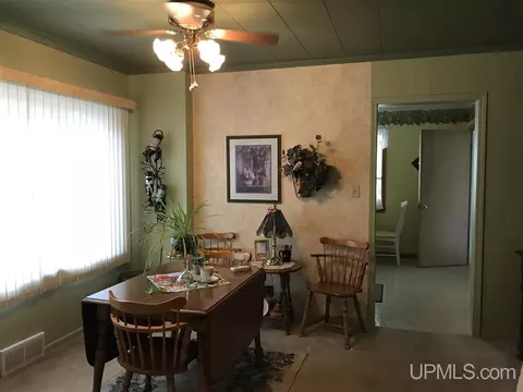 1111 Stephenson, Escanaba, MI 49829 photo 8