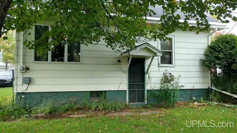 523 N Third, L'anse, MI 49946 photo 27