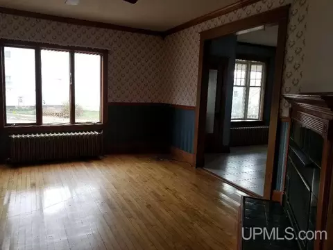 802 N N Pne, Ishpeming, MI 49849 photo 11