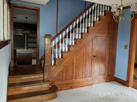 802 N N Pne, Ishpeming, MI 49849 photo 7