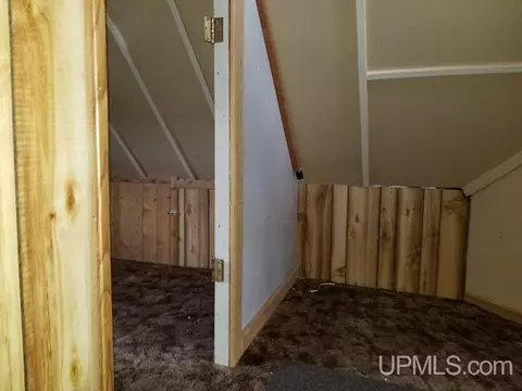 802 N N Pne, Ishpeming, MI 49849 photo 31